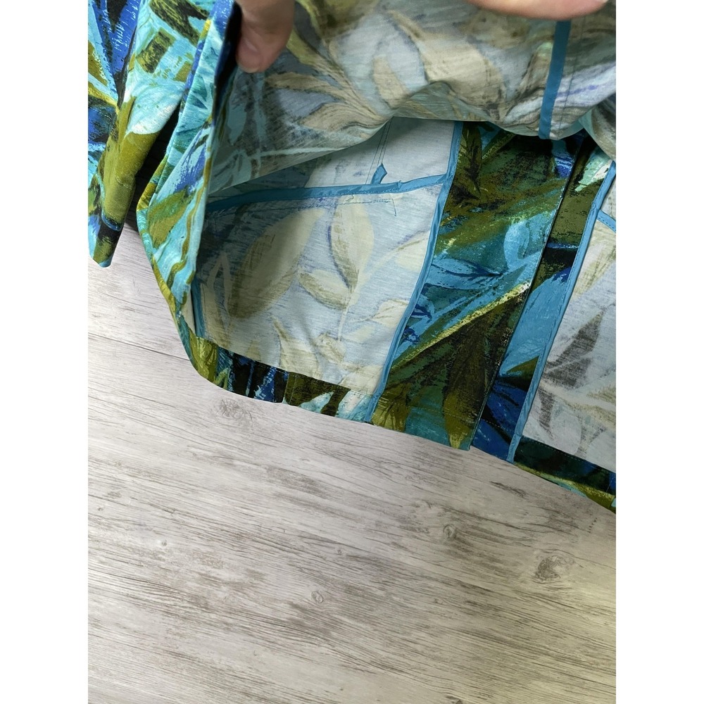 Chico's Jacket Womens 2 Blue Floral Short Basic Jacket Collared Pockets - Picture 8 of 8